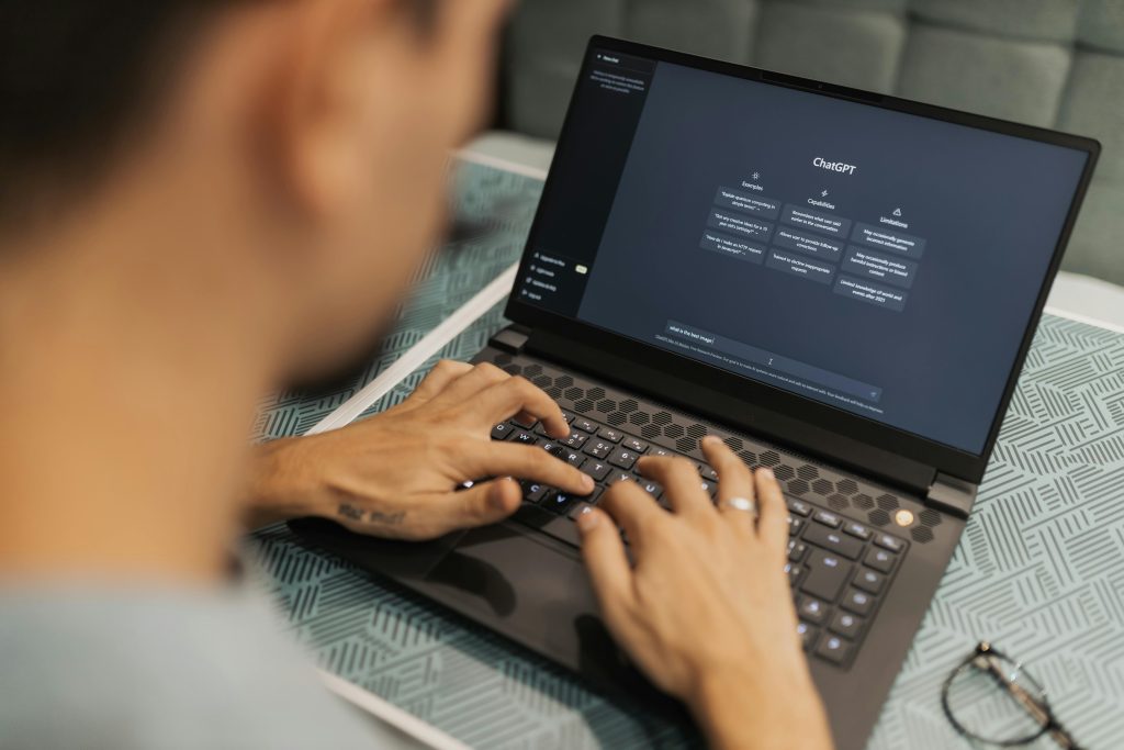 How to Use ChatGPT for Coding Help: A Developer’s Secret Weapon