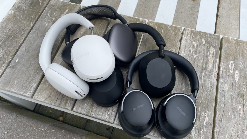 The Ultimate Guide to Top-Rated Wireless Earbuds for Gaming: Cut the Cord, Keep the Edge